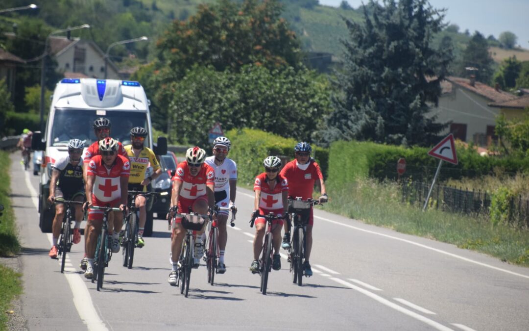 AIDme al polso dei ciclisti di “Croce Rossa in Bici”